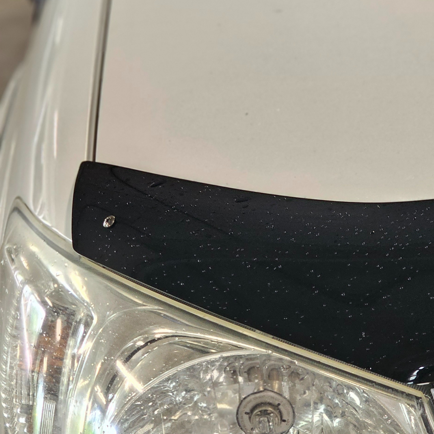 Toyota Hilux Bonnet Protector 2005-2010