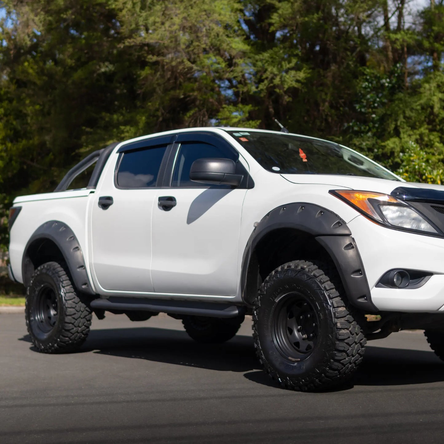 Mazda BT-50 Heavy Duty running boards Tough Trucks