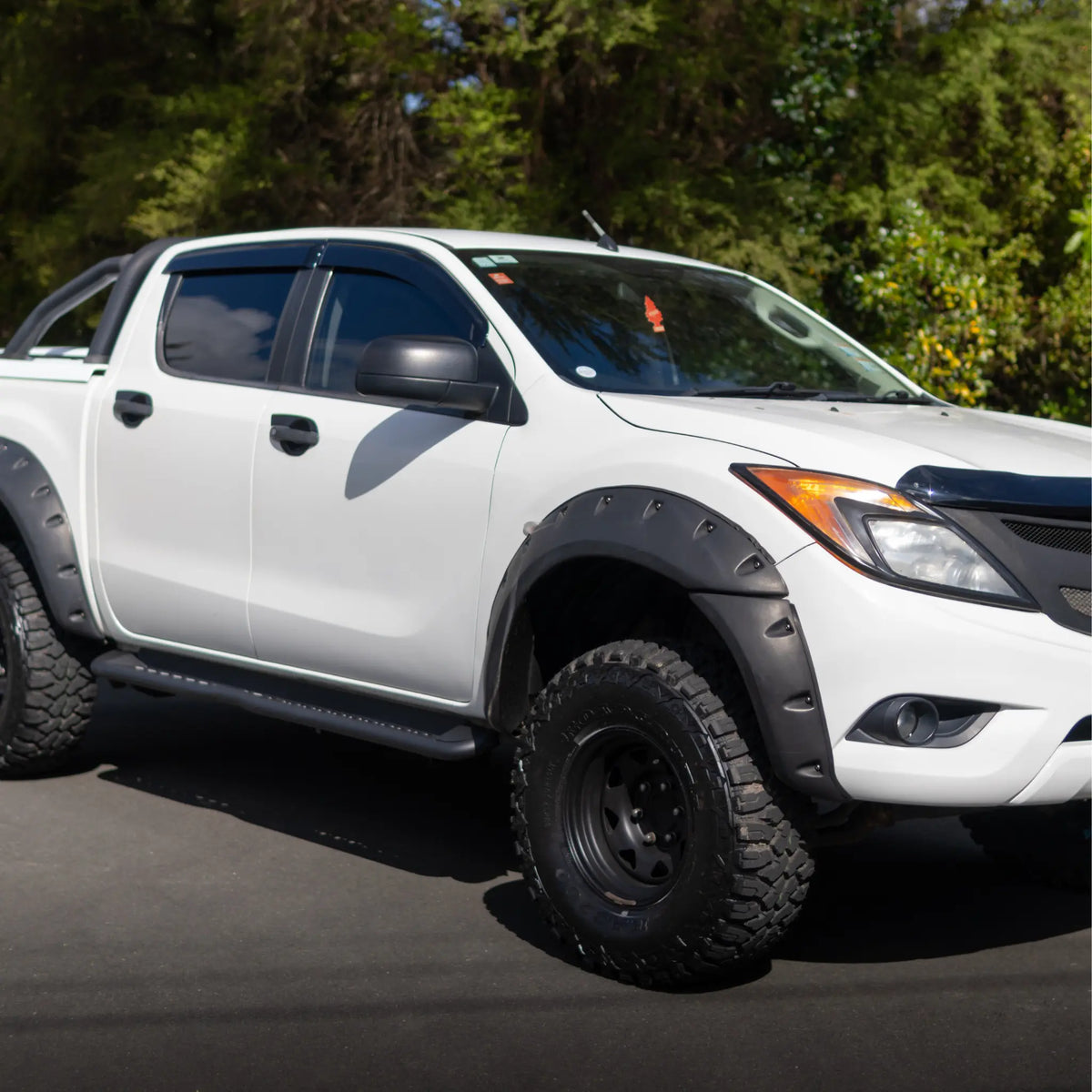 Mazda BT-50 Heavy Duty running boards Tough Trucks