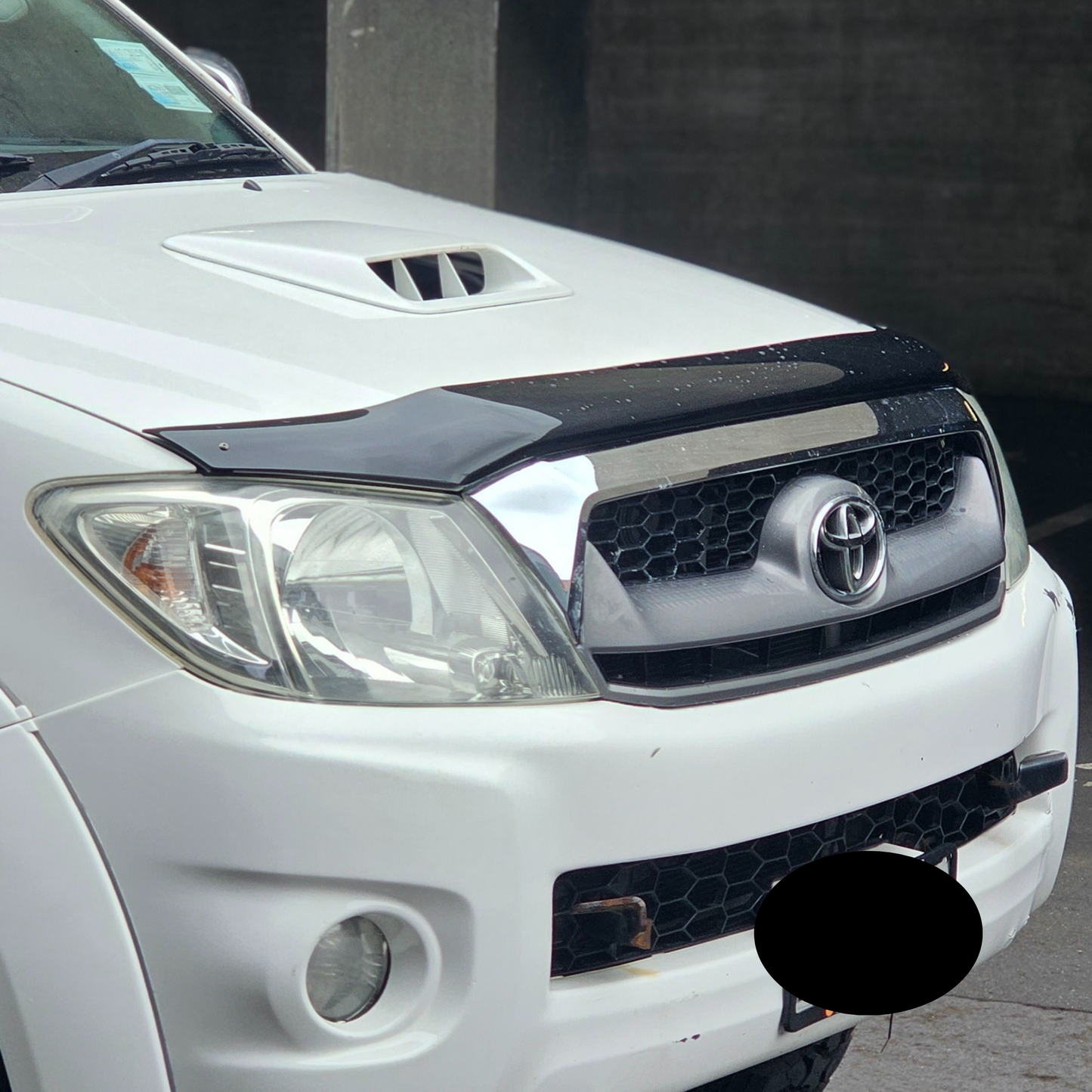 Toyota Hilux Bonnet Protector 2005-2010