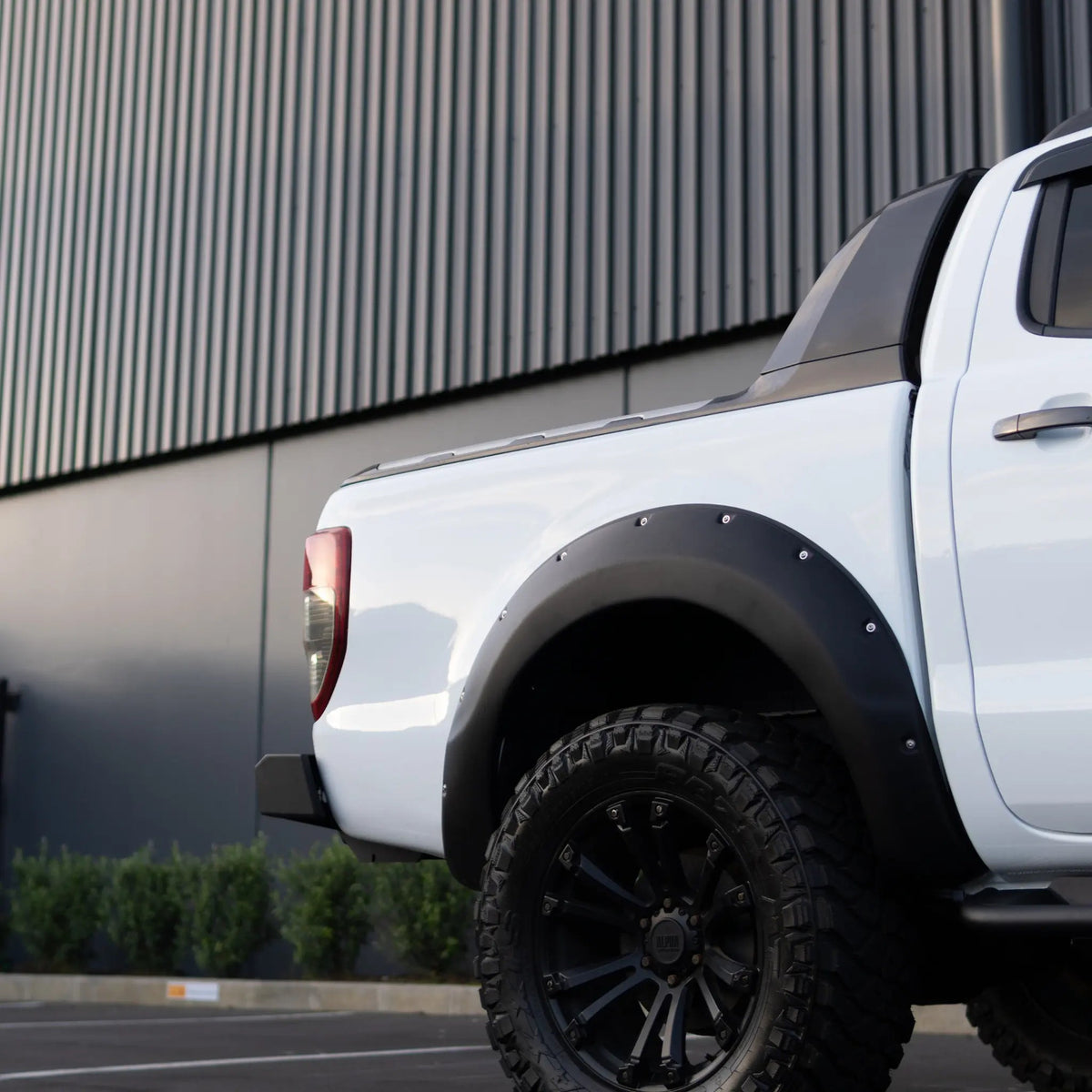 FENDER FLARES