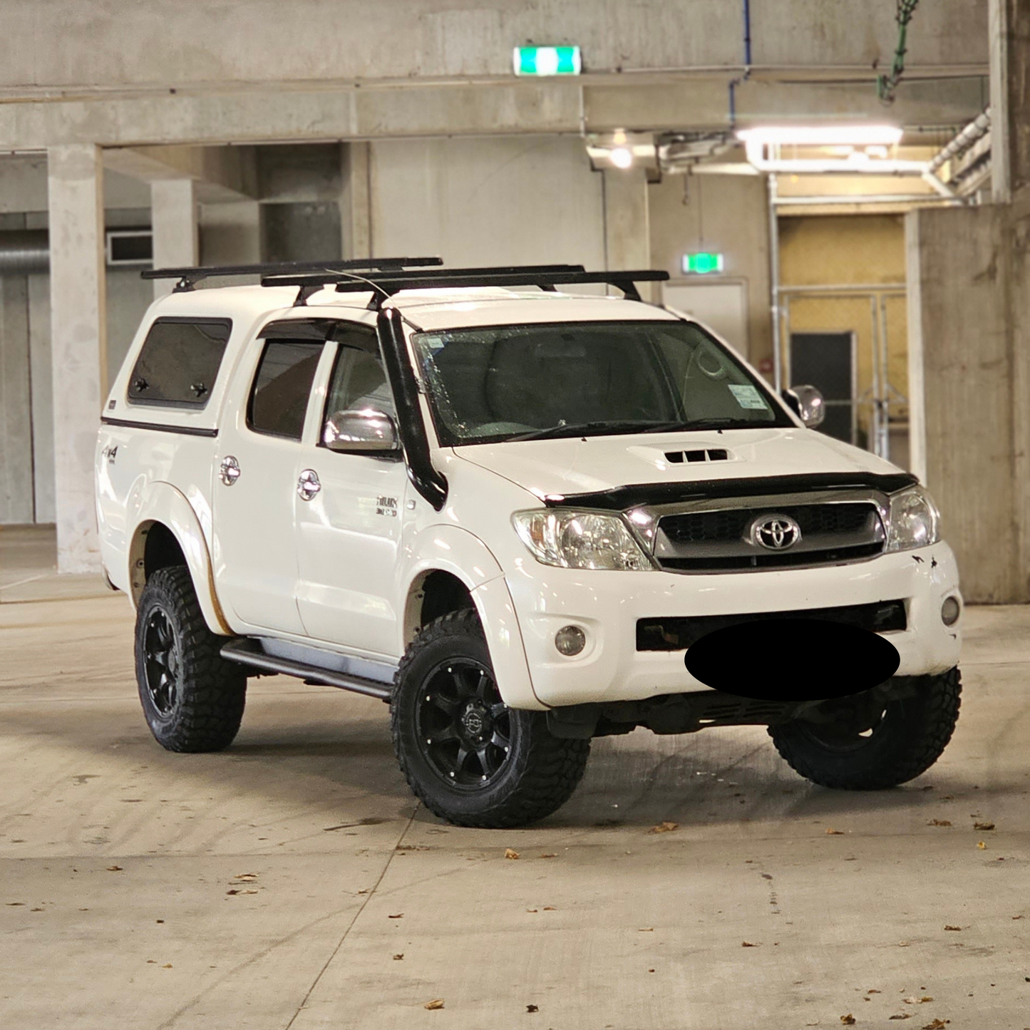 Toyota Hilux Bonnet Protector 2005-2010