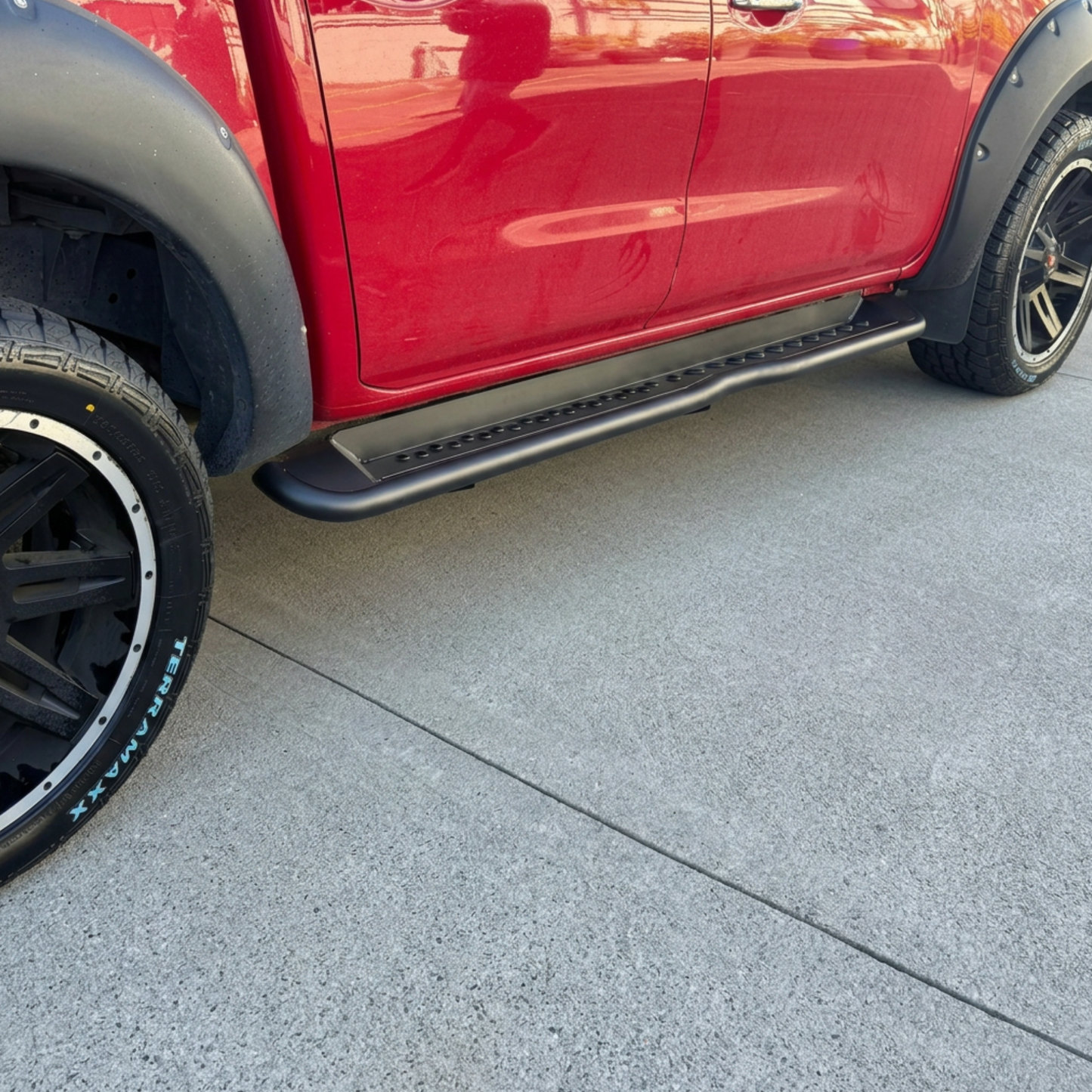 Nissan Navara NP300 Heavy Duty Running Boards Tough Trucks