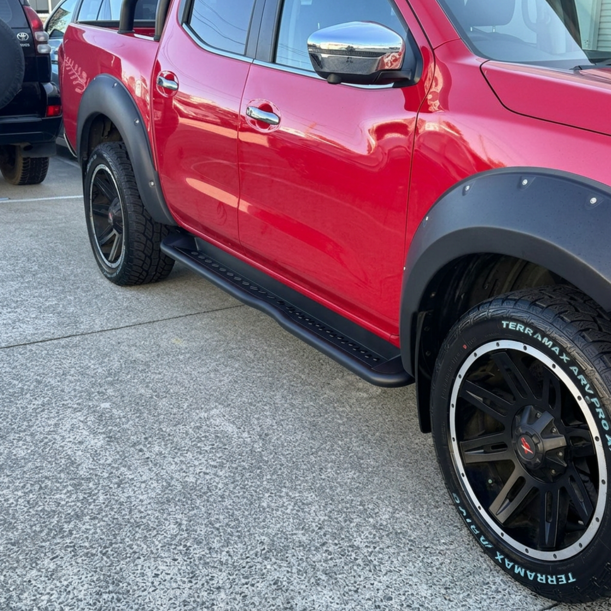 Nissan Navara NP300 Heavy Duty Running Boards Tough Trucks