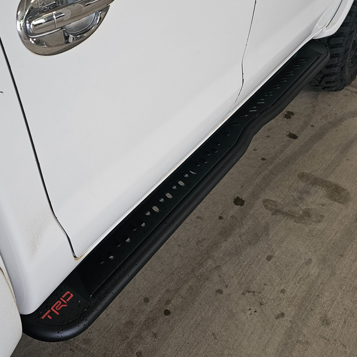 Toyota Hilux N70/N80 Rock Sliders
