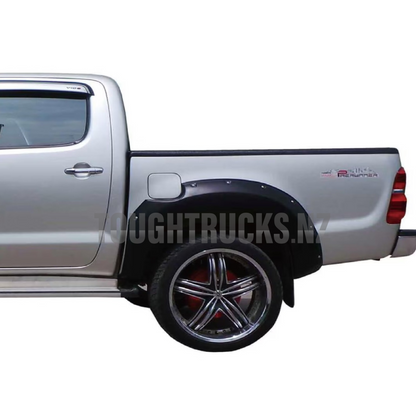 Toyota Hilux N70 fender flares   Rear 
